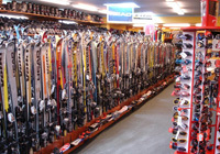 Verleih von Skiern und Snowboards